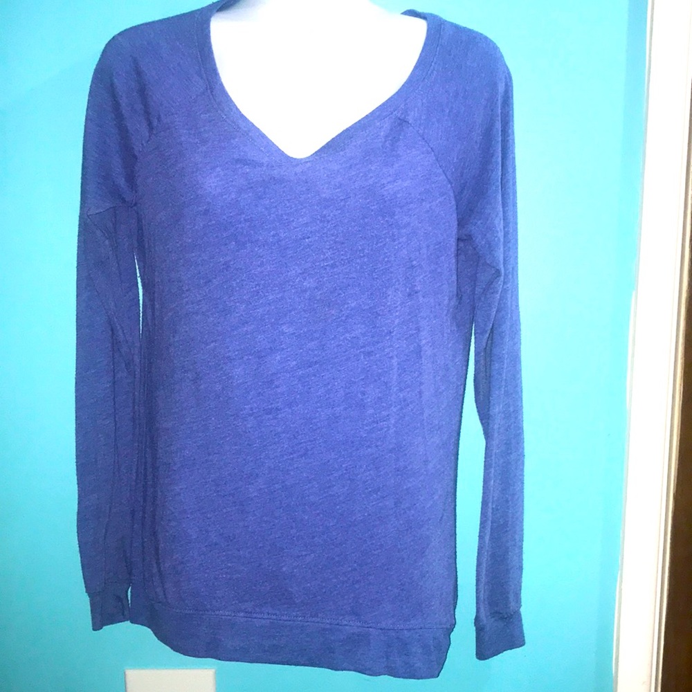 Long sleeve t shirt